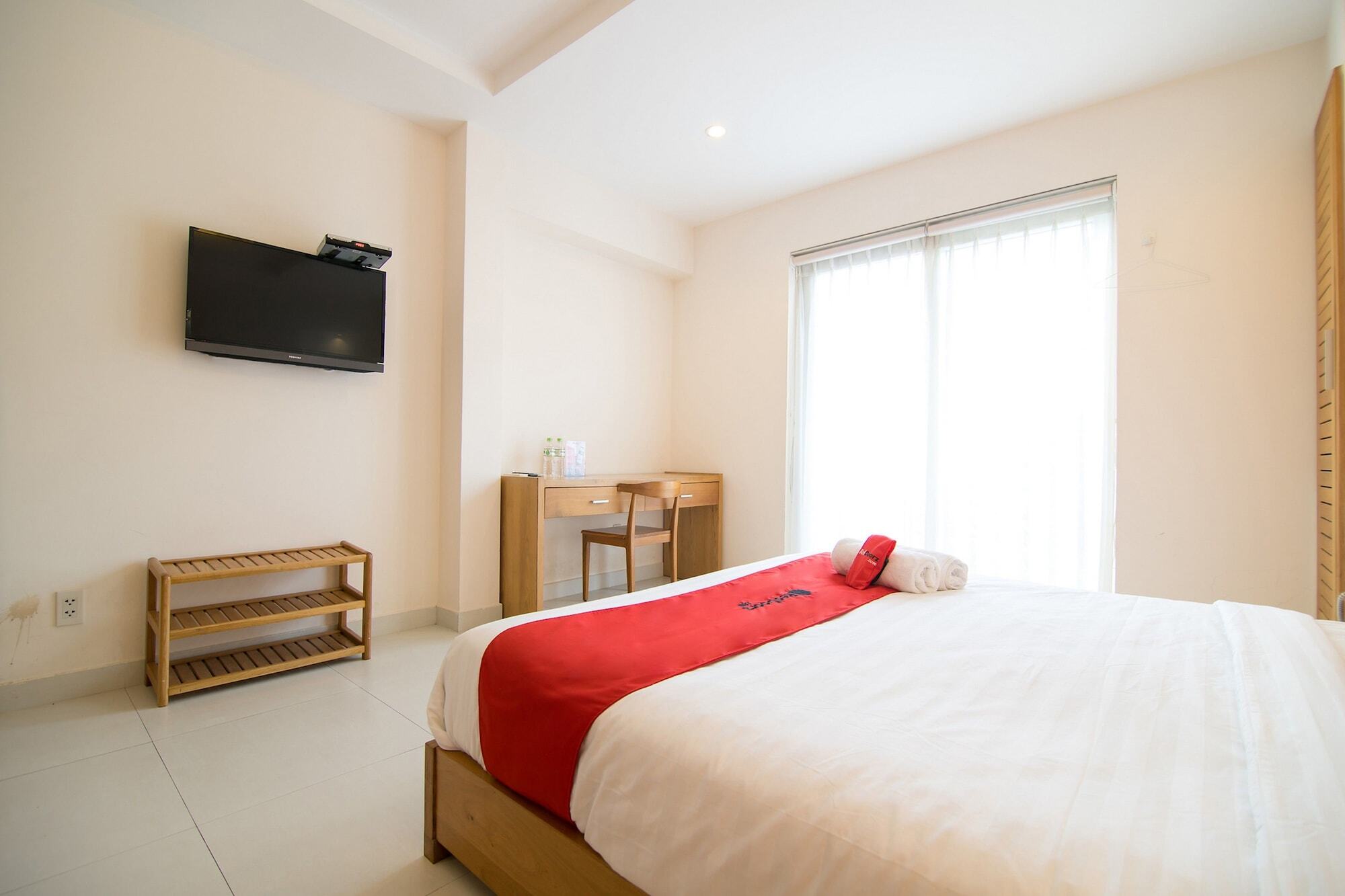 Reddoorz Plus Near Secc D7 Ho Chi Minh-stad Buitenkant foto