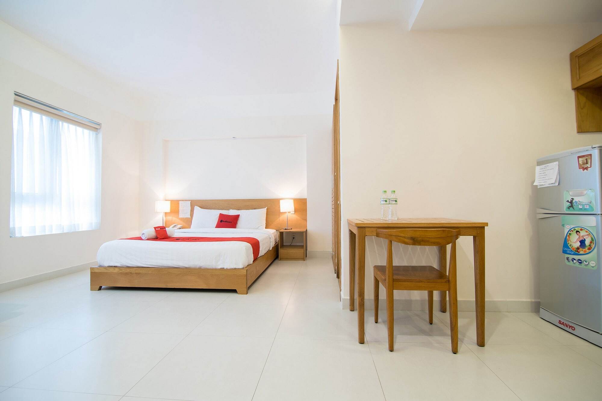 Reddoorz Plus Near Secc D7 Ho Chi Minh-stad Buitenkant foto