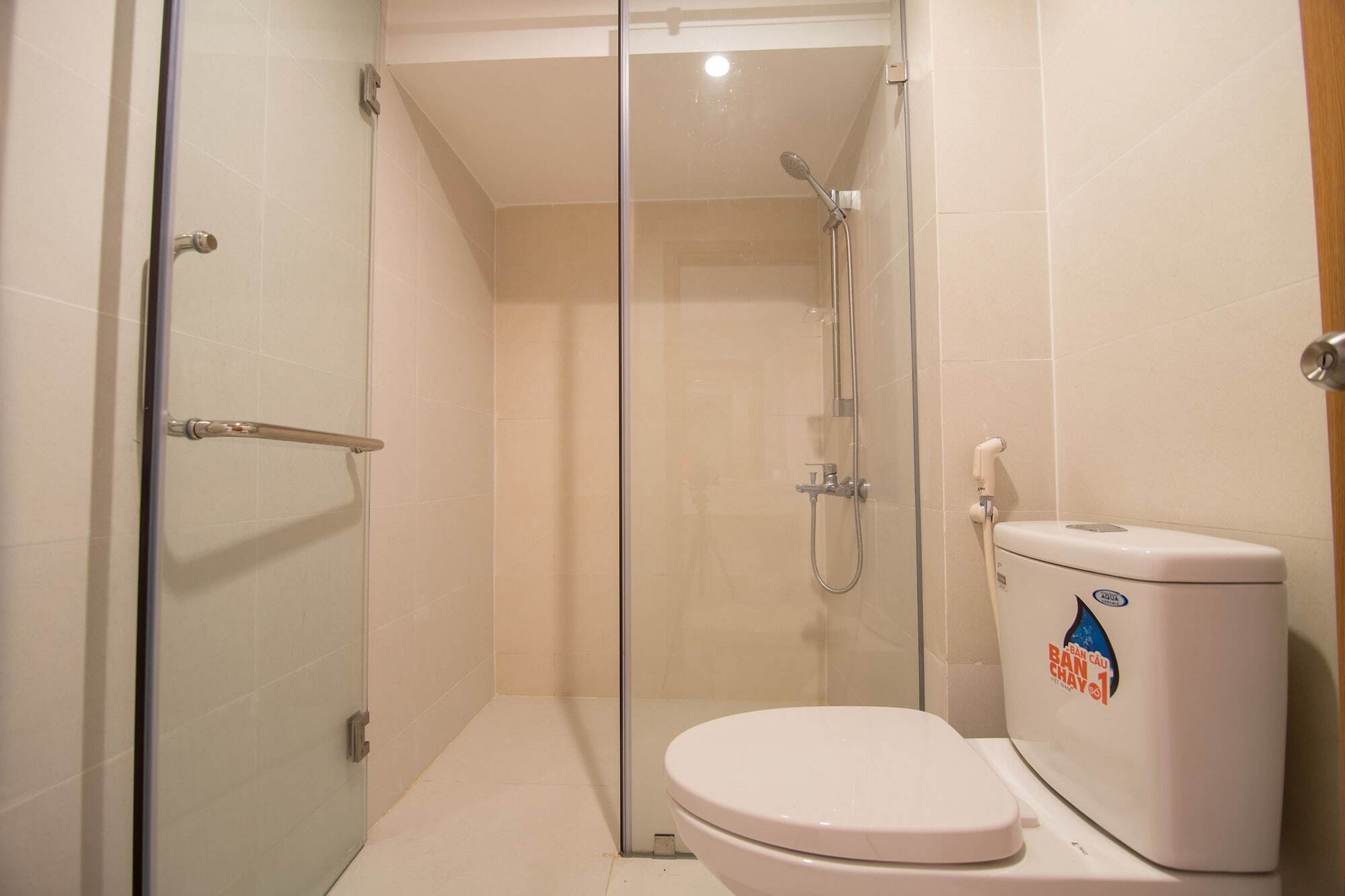 Reddoorz Plus Near Secc D7 Ho Chi Minh-stad Buitenkant foto